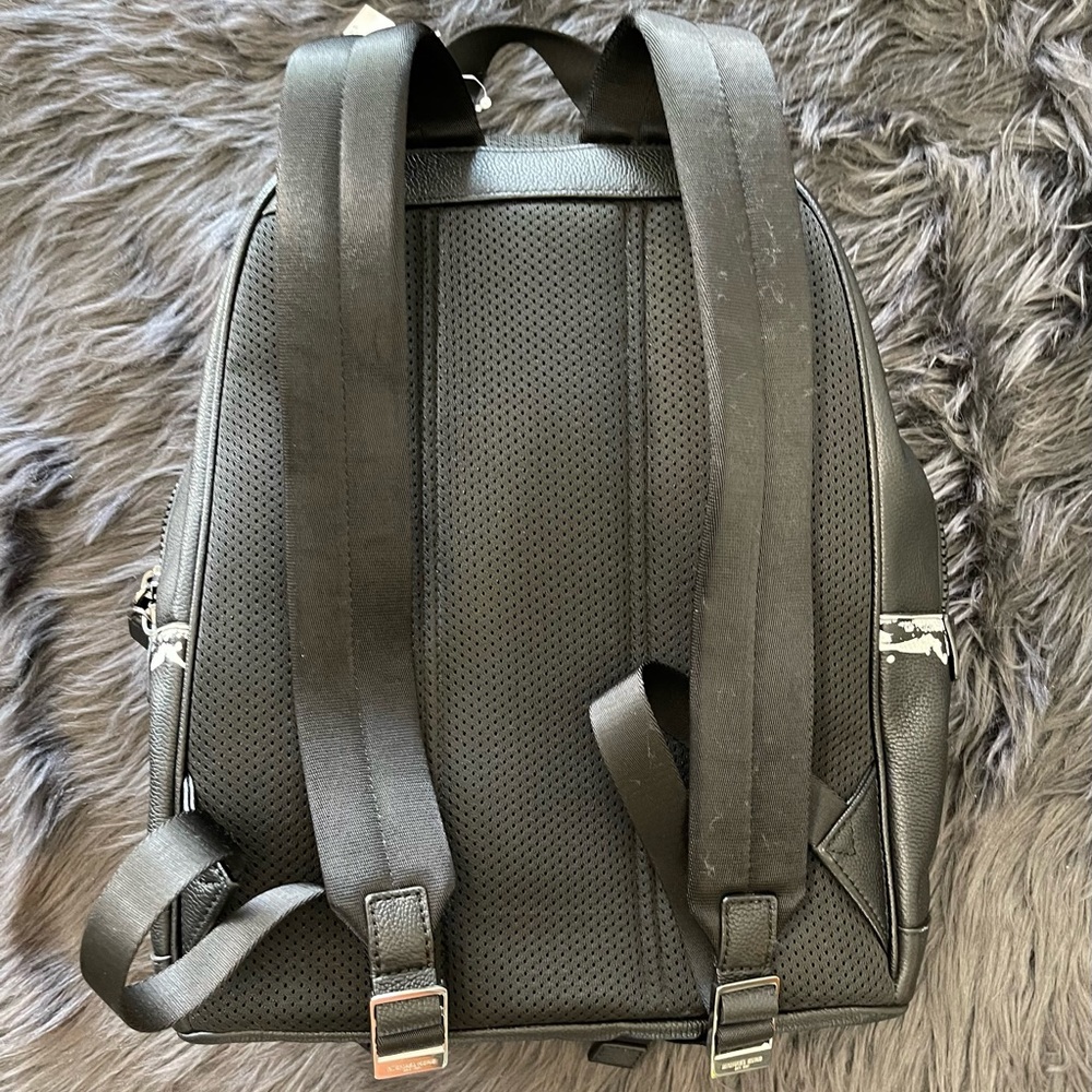 MK backpack - Picture 4 of 4